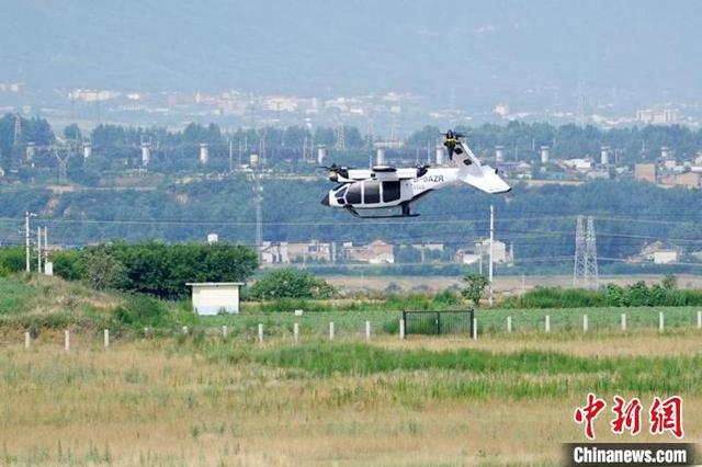 中国自研飞行汽车AE200电动垂直起降航空器首次公开试飞科目